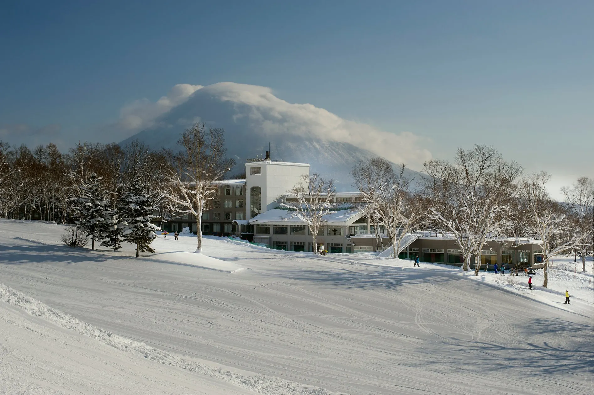 ザ・グリーンリーフ・ニセコビレッジ タペストリー・コレクション byヒルトンのザ・グリーンリーフ・ニセコビレッジの雪景色の建物外観(2025年公開資料、撮影年不明)